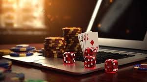f999 Poker ဂိမ်း — Texas Hold'em Online Poker မြန်မာကစားသမားများ MMK ဖြင့် ကစားနေသောမြင်ကွင်း